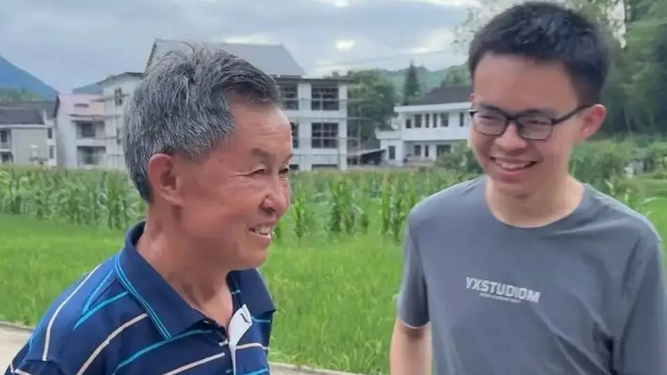 “8个土鸡蛋接考”考生获湖南农大专属帮扶！父亲婉拒采访：不愿当网红
