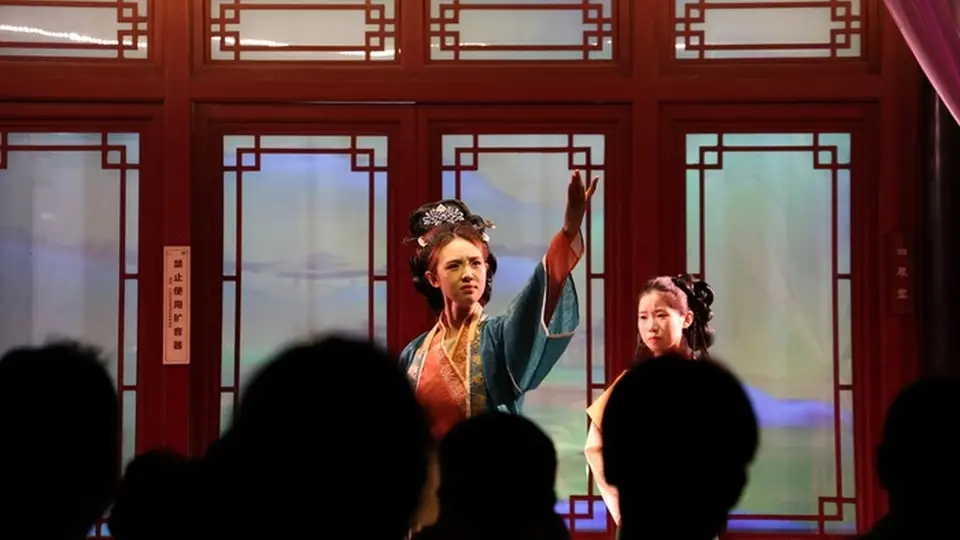 7月31日济南启动泉城夜八点消费体验季 趵突夜画沉浸式互动活动邀你玩出泉韵新体验