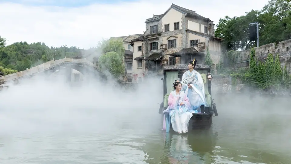 密云长城脚下解锁多元消夏玩法 踏水嬉闹看云海晚风还能参与互动换好礼