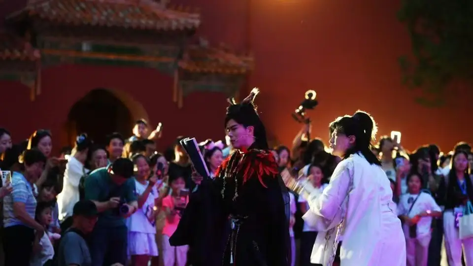 跟着灵猫探秘！北京景山公园沉浸式夜游8月16日上线