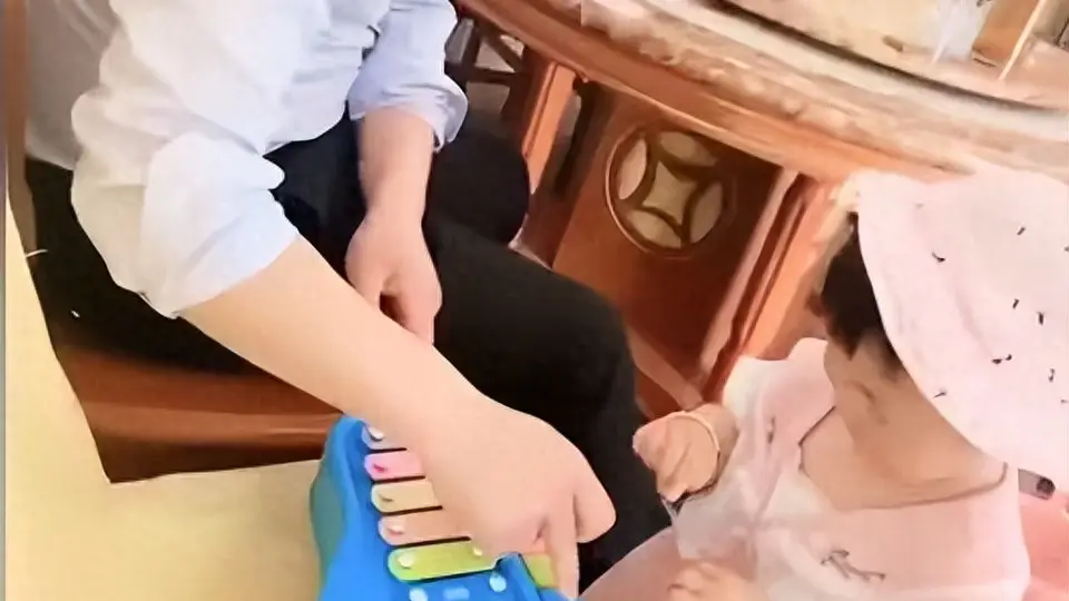 结婚8年3孩均非亲生，男方已将孩子全部送还女方