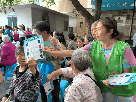 重庆市两江新区翠云街道：分类新风进小区 绿色理念入人心