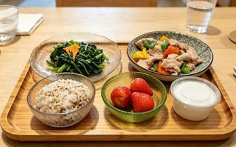 抗衰主食找到了！研究：他们吃了一个月“高质量碳水”，身体年轻4岁