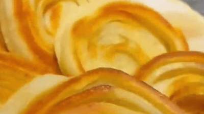别把它当普通烧饼，济南油旋的魂在“抻卷”