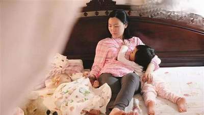 一个人带娃有多累六张图带你体验当妈妈有多么的不容易
