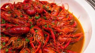 来福州地下美食街逛吃 解锁藏在地道福建小吃里的专属味蕾惊喜