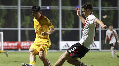 来现场为U17国足打call！点球3-1淘汰河床U17进决赛，即将对阵阿森纳
