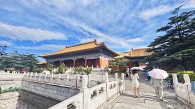 独属于京城的沉静诗意：晴日太庙，古殿静沐流云