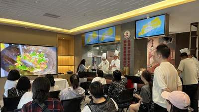 迎泽区总工会举办“名厨教做家常菜”第三期烹饪培训活动