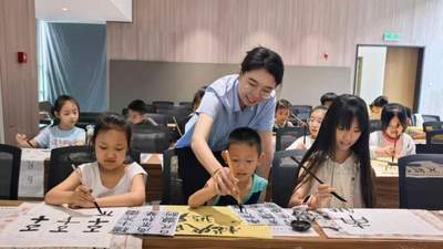 太原青少年暑期体验清代篆书技艺 拓展文物认知边界