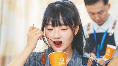 琼中咖啡烘焙赛火热开赛 多元处理法解锁罗布斯塔全新风味体验