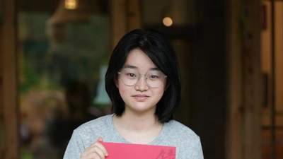 单亲妈妈扛钢管，女儿考上北大：那个“不想被看见”的普通女孩