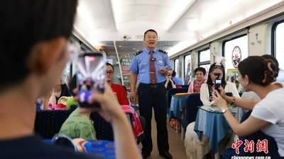 北疆列车联动沿线节庆 沉浸式民族文化体验带热暑运出行