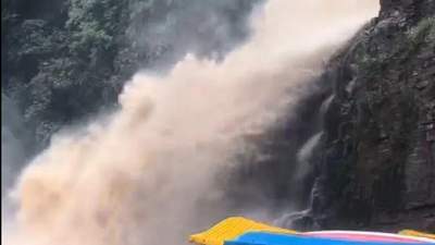 免票遇汛期!龙潭大峡谷游客亲历山洪惊险瞬间 七下八上游玩安全要警惕