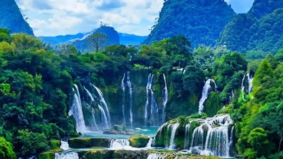 崇左地区饮食特点 与 景区餐饮服务概览