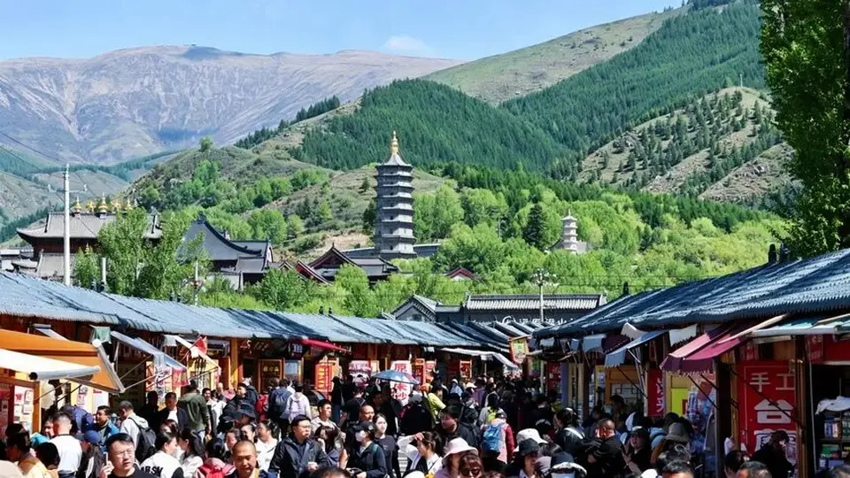 中国文化报报道五台山 | 在五台山，游客服务中心的一天会做些什么？