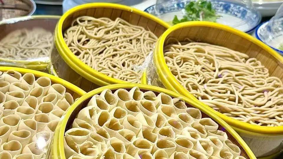 张北地道粗粮主食分享，吉祥草原手把肉家乡菜手工莜面口感地道
