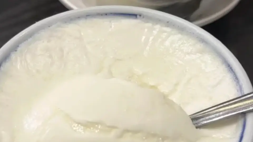 凝炼牛乳纯粹鲜香，顺德双皮奶藏着岭南悠长甜香