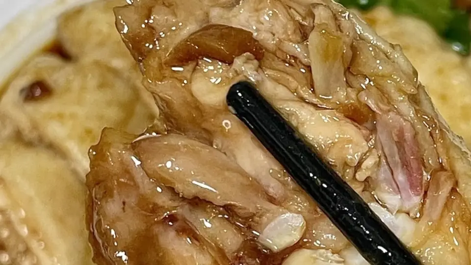 学做广式香油鸡!浸煮过凉水+沙姜香油汁 鲜嫩Q弹还不柴