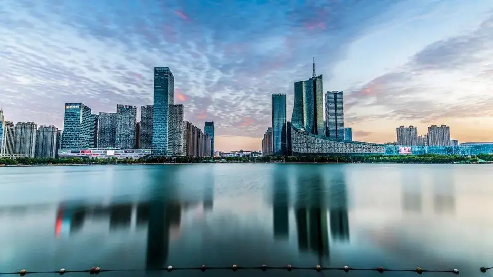 你选的这些GDP20强城市 为啥在《中国大城强城指数报告2026》里“低调”了？