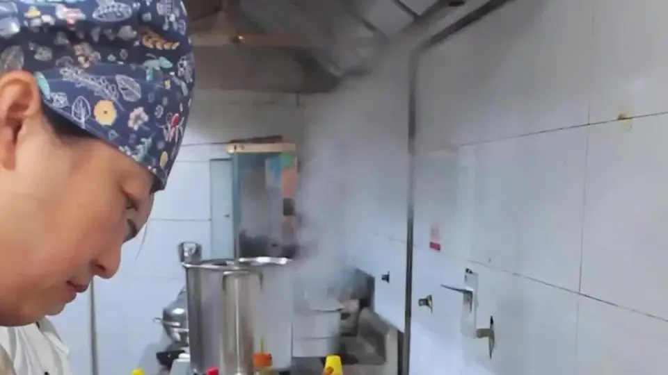 来动手学北京地道卤味凉拌菜！猪头肉猪耳朵拌制全流程带你上手
