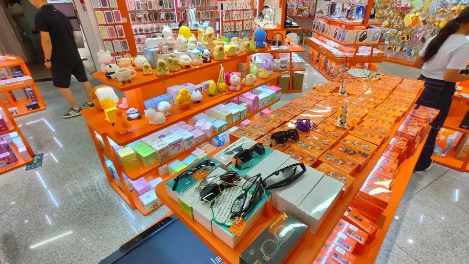 AI硬件横扫华强北：四大新品类崛起，功能越单一卖得越爆