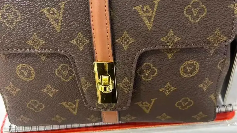 LV起诉宁波一百货店，店主：进货来源合法