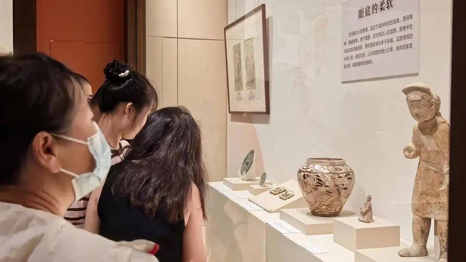 国内首个文物表情主题展亮相辽宁