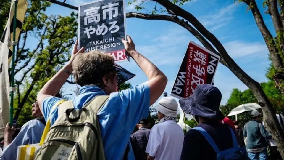 聚焦日本扩军动向!新版防卫白皮书关联太空作战与武器出口新政 民众关注高市路线深层影响
