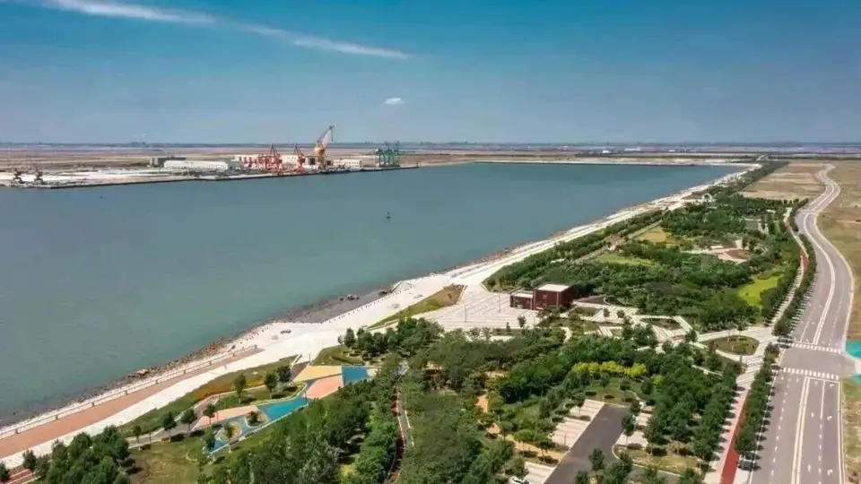 天津临港生态岸线8月7日起因温带风暴潮实行闭园管理 游客参与体验安排需关注后续通知