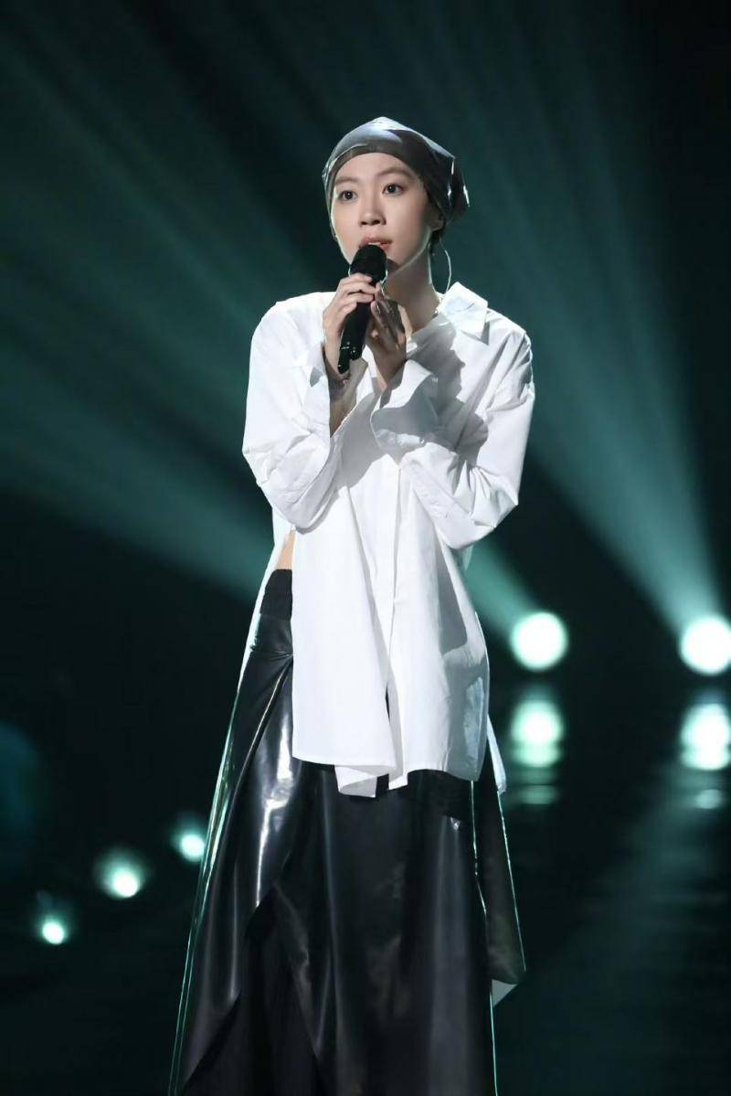 全网传播总量365.5亿次，《歌手2026》袭榜赛“传奇”闪耀