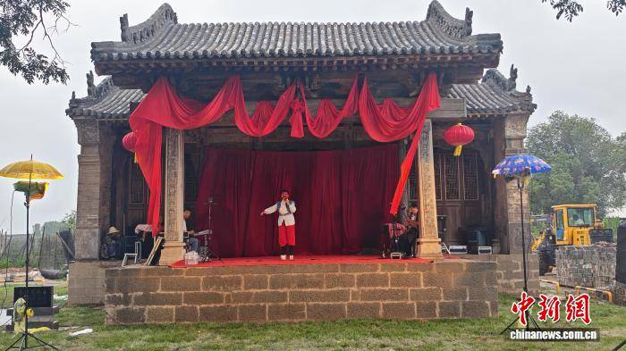 山西寿阳探路文物“认养制”：千万粉丝博主跨界守护百年古戏台